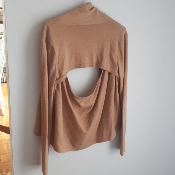 BCBG sweater - Picture 4 of 6